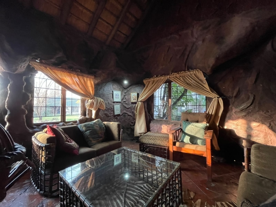 5 Bedroom Property for Sale in Boskop North West